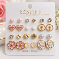 Delicate Studs Set